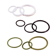 Bild på O-ringar i olika varianter och mått.